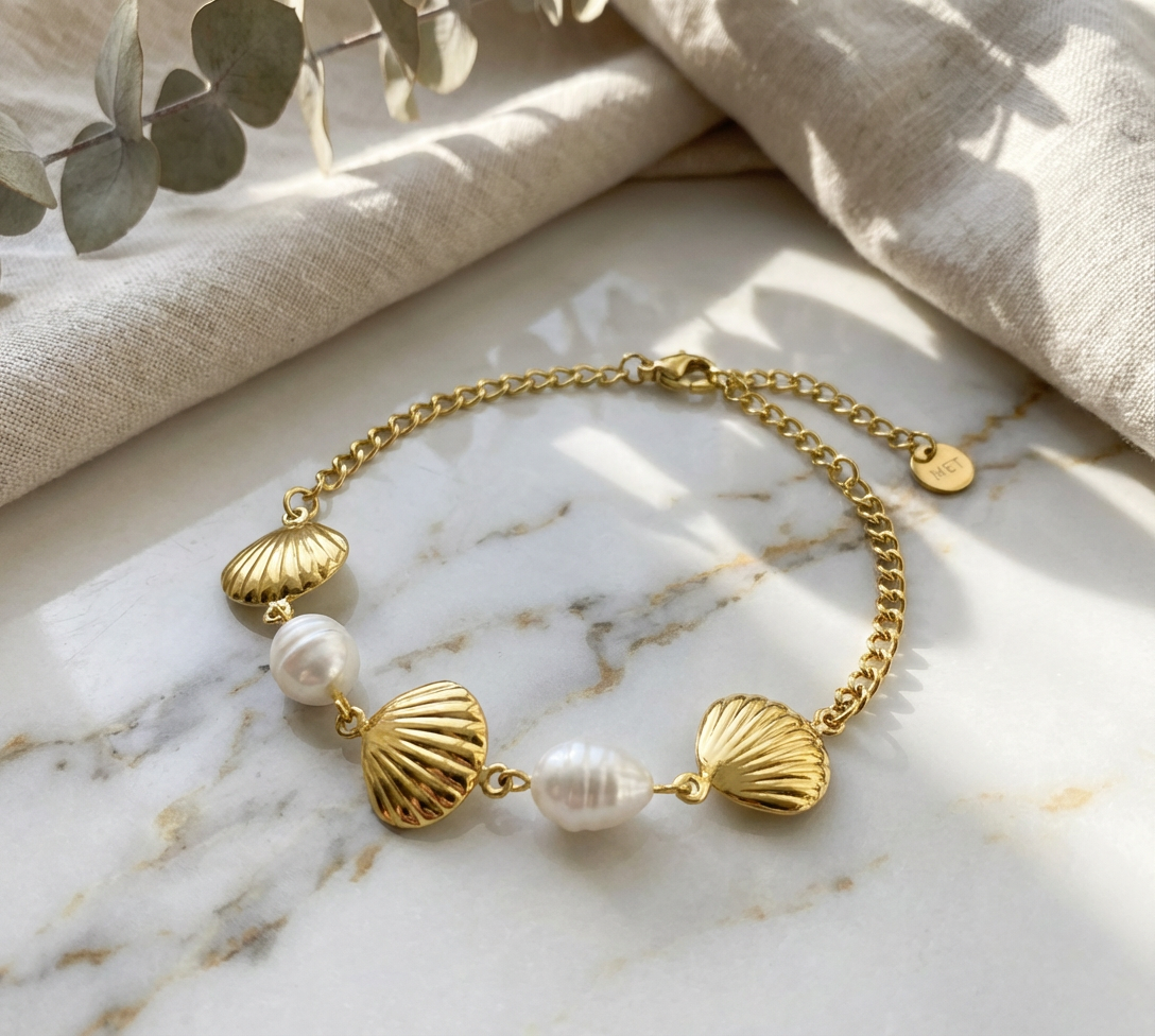 Stainless Steel Gold Seashell & Pearl Bracelet