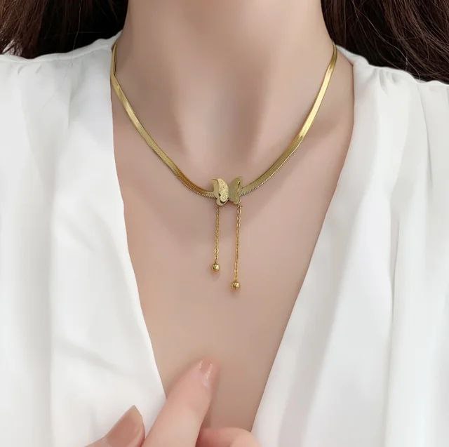Stainless Middle Butterfly Necklace