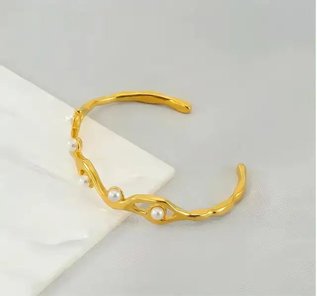 Stainless Mariana Bangle