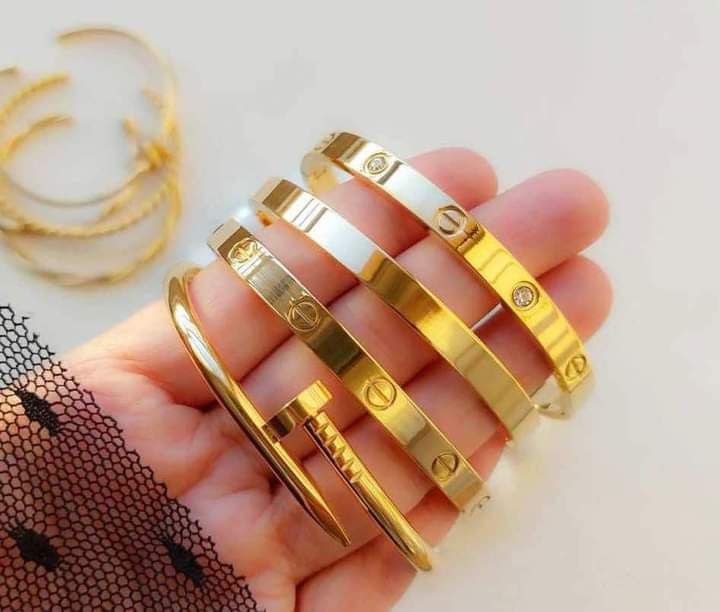 Mezza Bangle Bangles – Mezzaluna