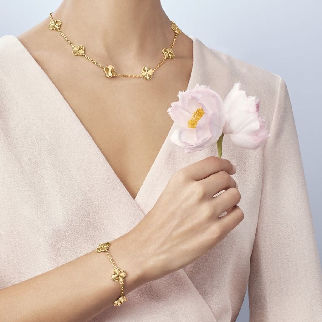 Stainless Steel Van Cleef Gold Set