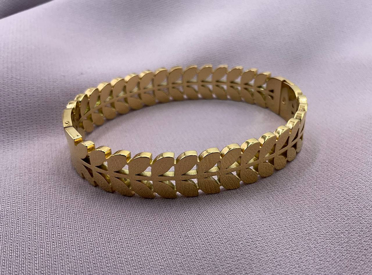 Stainless Caria Bangle