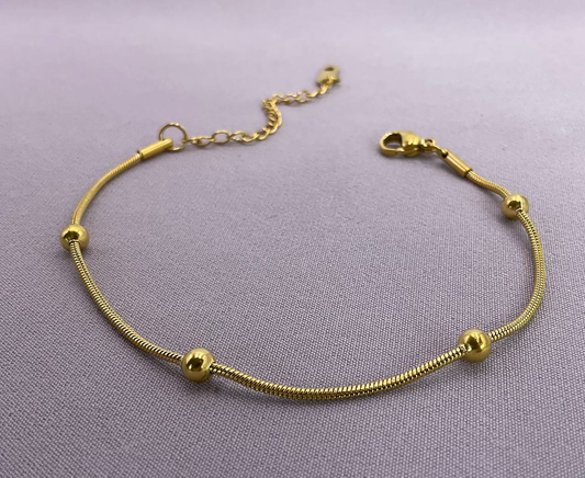 Stainless Smooth Loop Bracelet