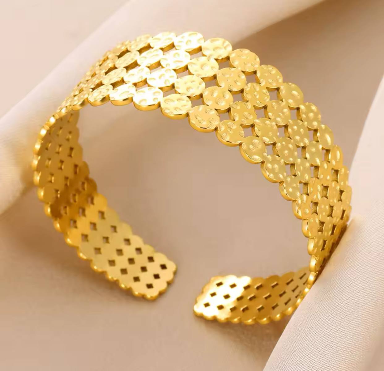 Stainless Carla Bangle