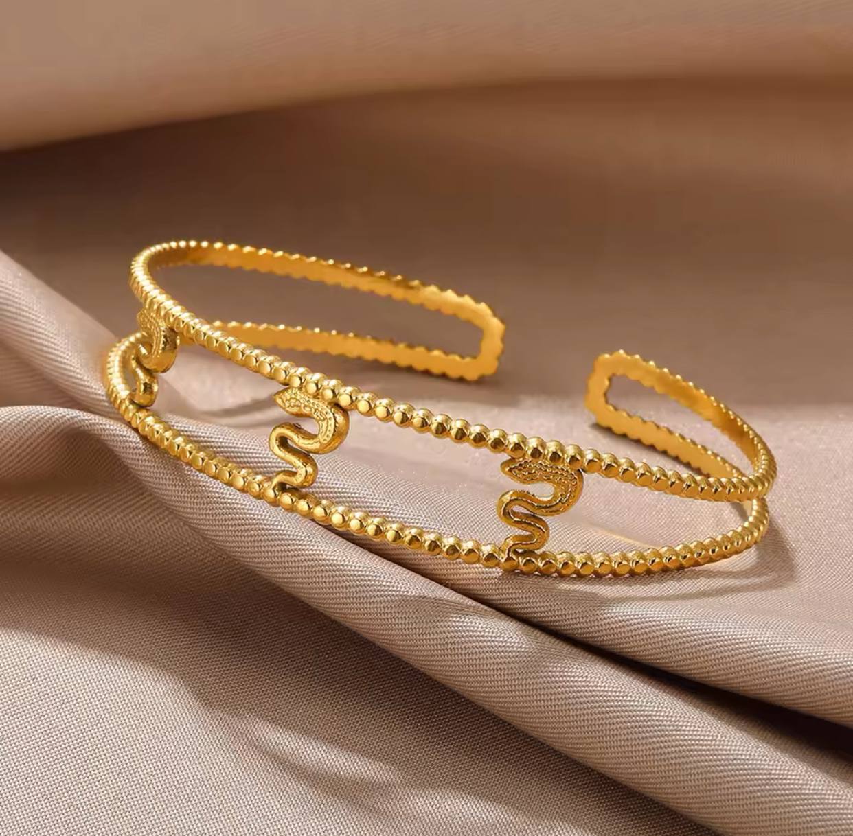 Stainless Carmen Bangle