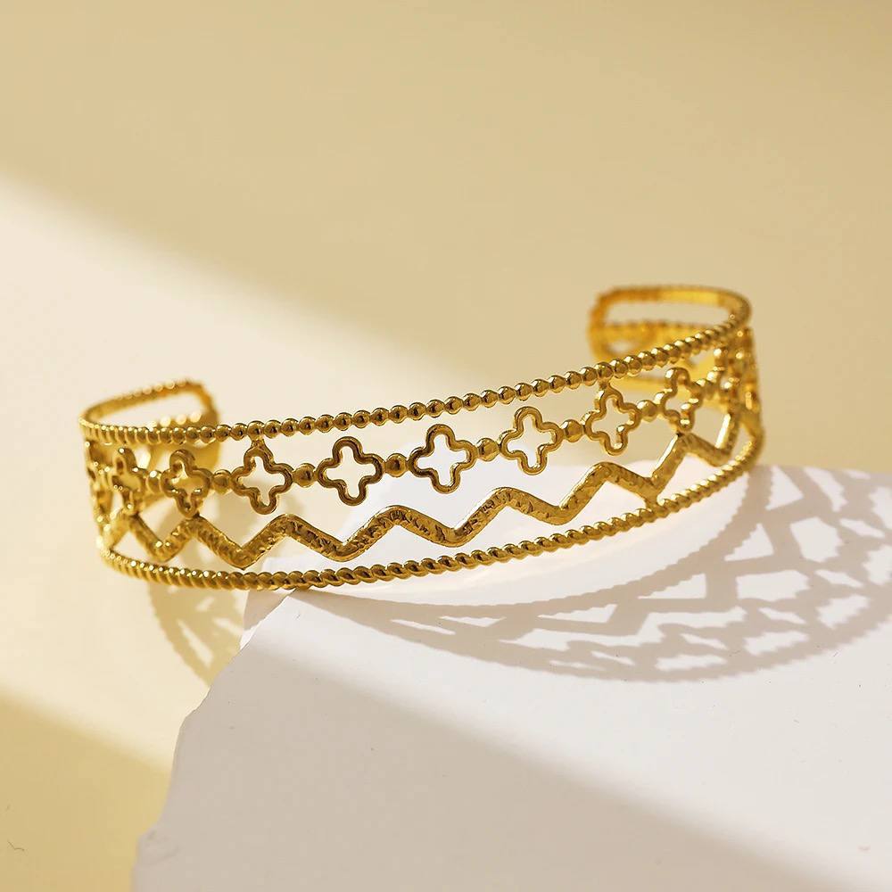 Stainless Clara Bangle